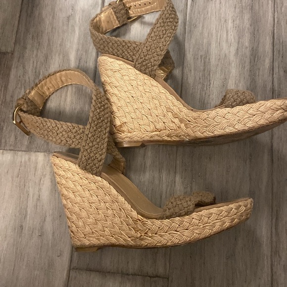 Stuart Weitztman Alex Crochet Ankle Strap Wedge Sandal Espadrille Swamp size 11 - Picture 7 of 12